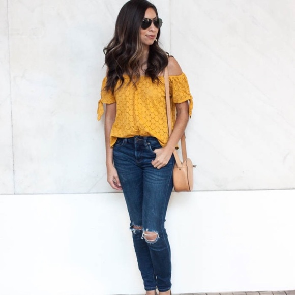 Universal Threads - Picture 5 of 5